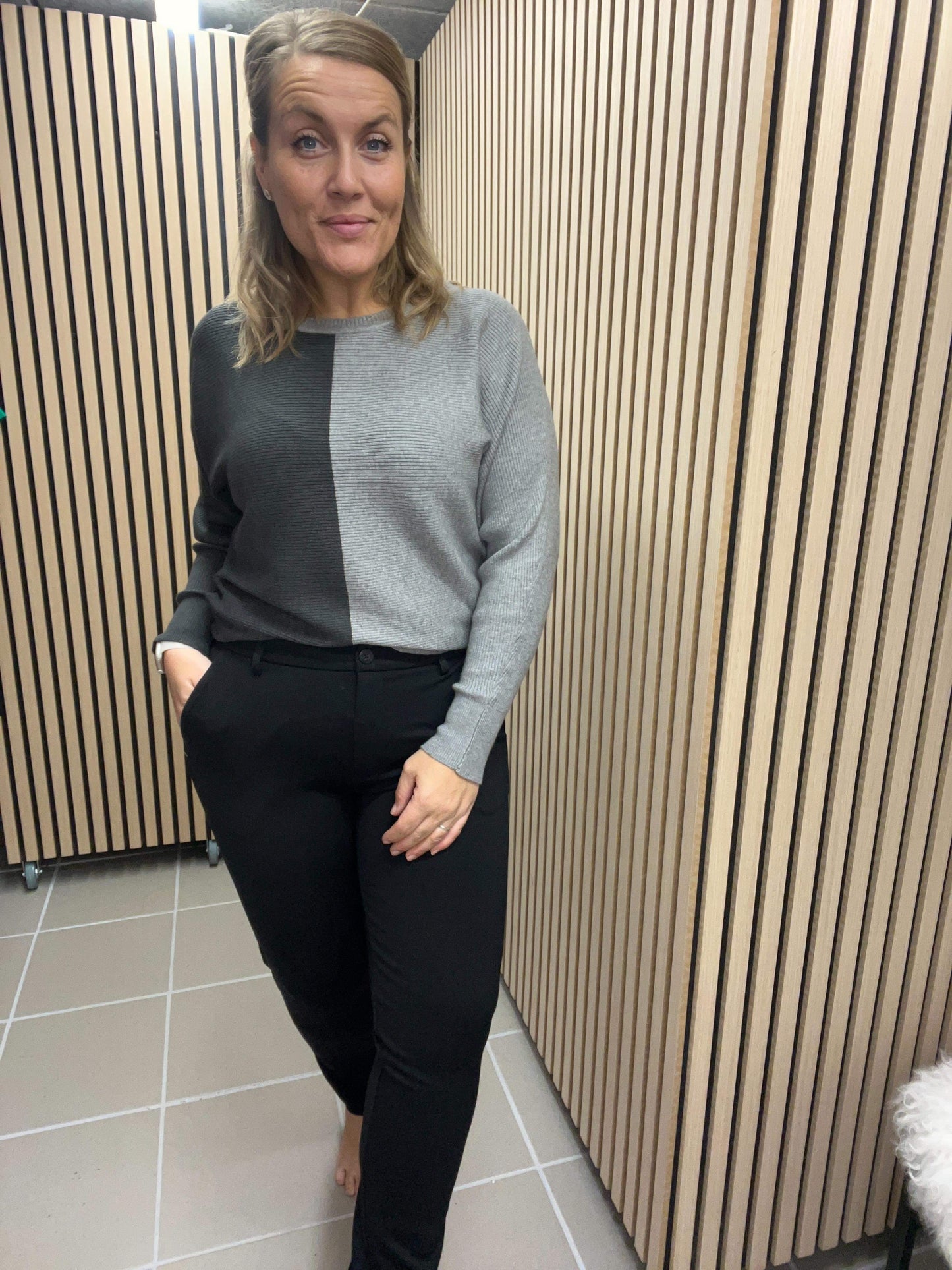 Freequent Mille Strik Bluse - FQMILLE - Grå Melange w Mørk Grå